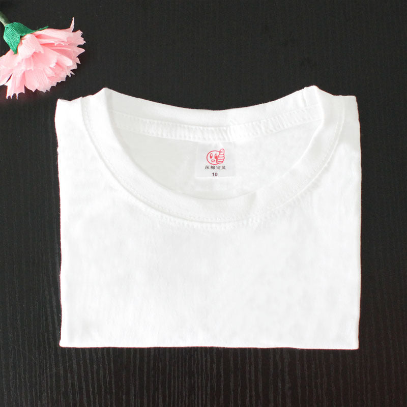 White plain short-sleeved T-shirt