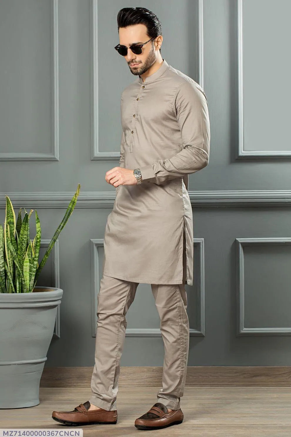 Men's Wash And Wear Plain Suit